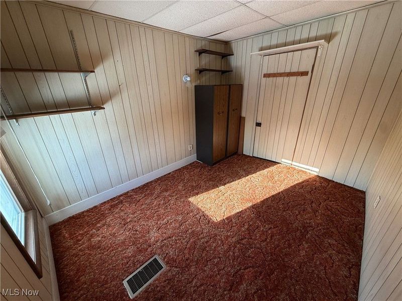 621 Newport Avenue, Uhrichsville, OH 44683 Photo 32