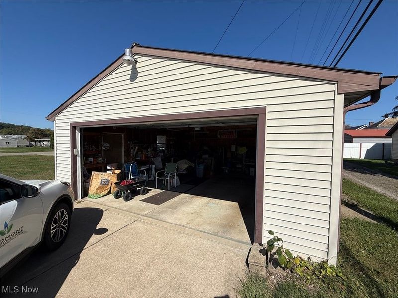 621 Newport Avenue, Uhrichsville, OH 44683 Photo 37