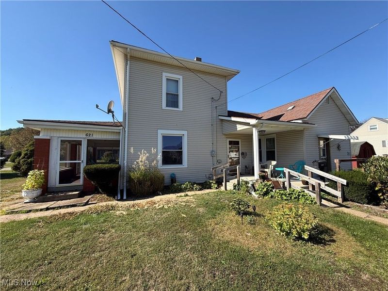 621 Newport Avenue, Uhrichsville, OH 44683 Photo 7