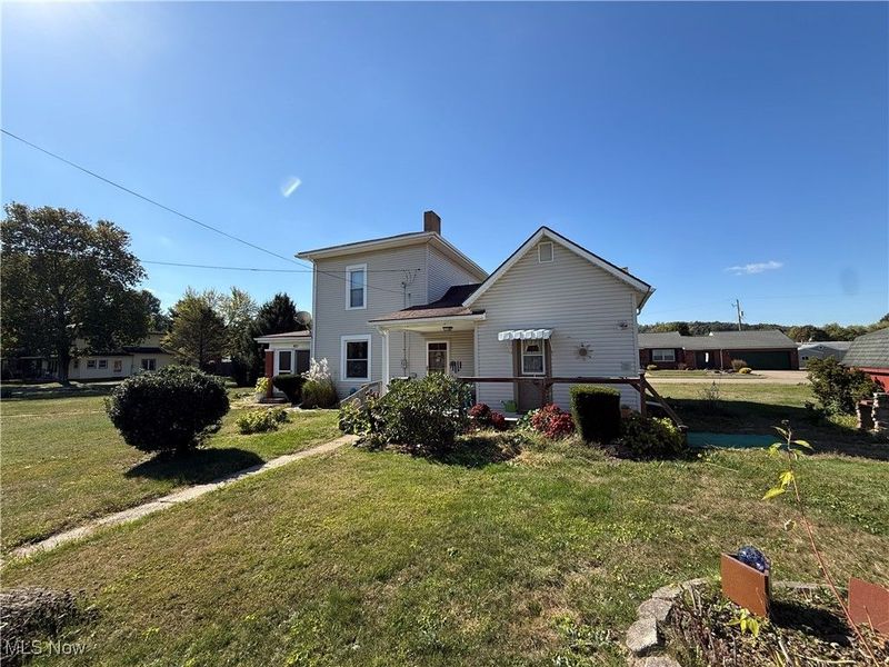 621 Newport Avenue, Uhrichsville, OH 44683 Photo 8