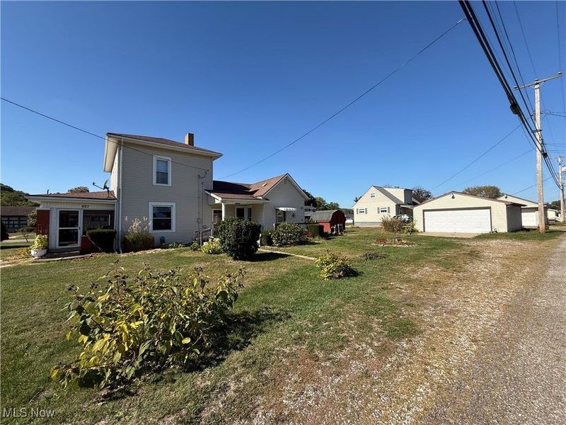 621 Newport Avenue, Uhrichsville, OH 44683 Photo 9