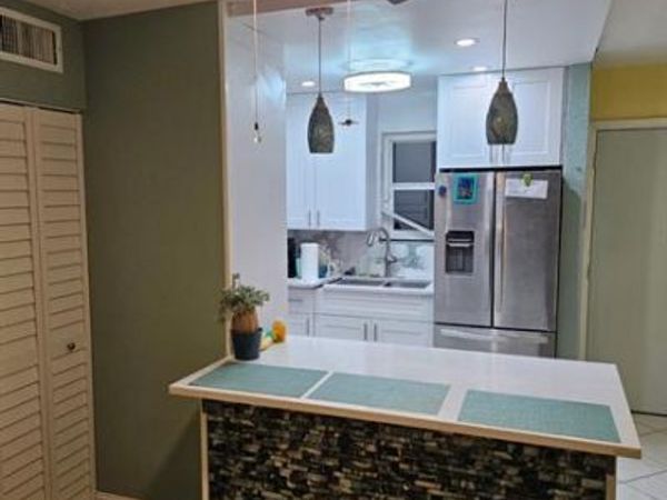 1890 W 56th St, Unit 1113, Hialeah, FL 33012