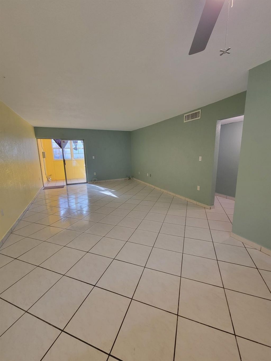 1890 W 56th Street, Unit 1113, Hialeah, FL 33012 Photo