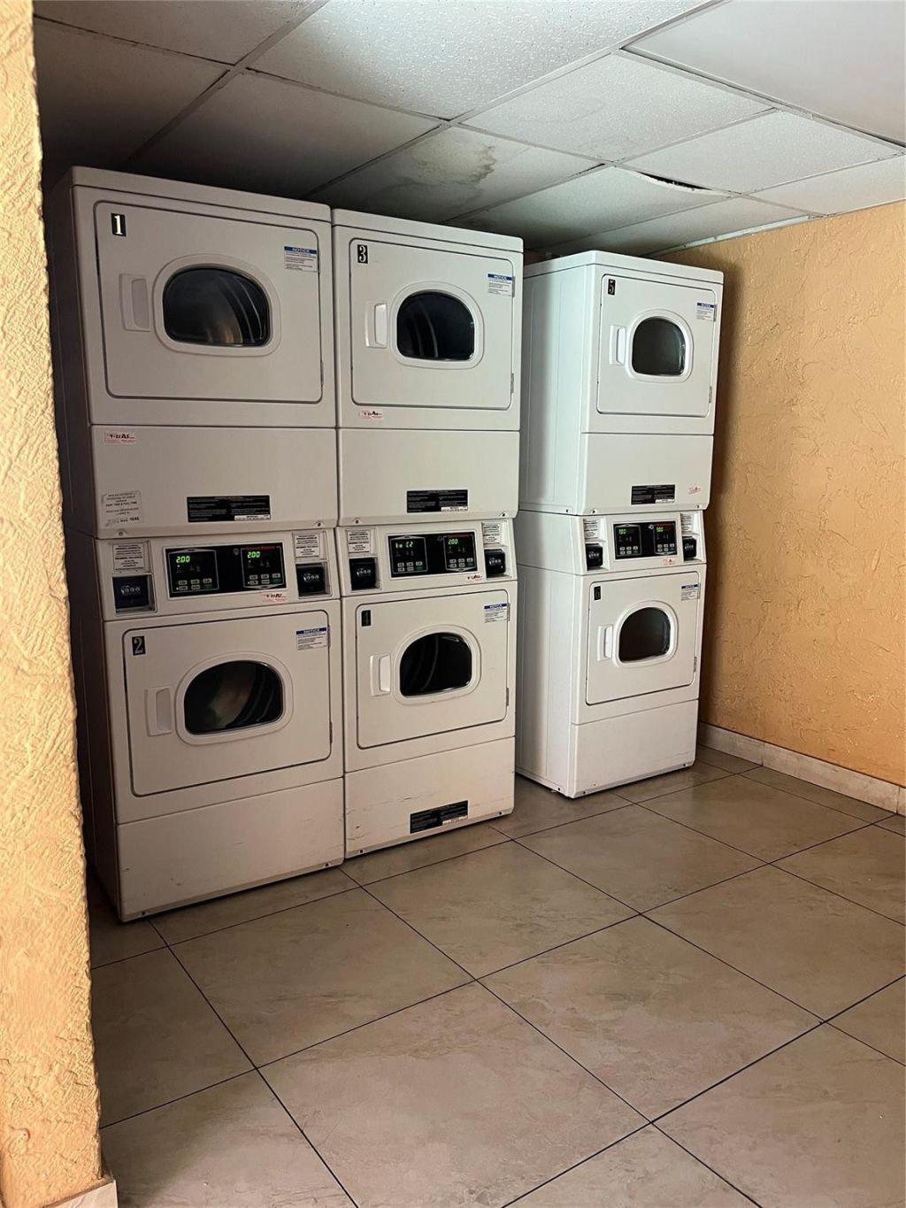 1890 W 56th Street, Unit 1113, Hialeah, FL 33012 Photo