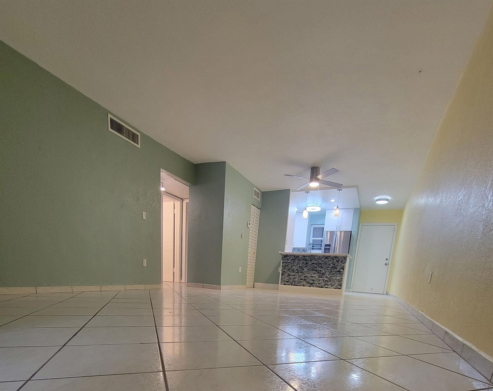 1890 W 56th Street, Unit 1113, Hialeah, FL 33012 Photo