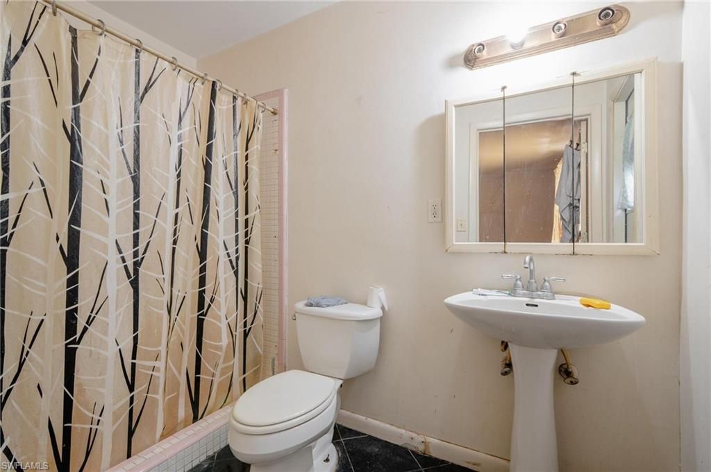 1208 Barnsdale St, Lehigh Acres, FL 33936 Photo