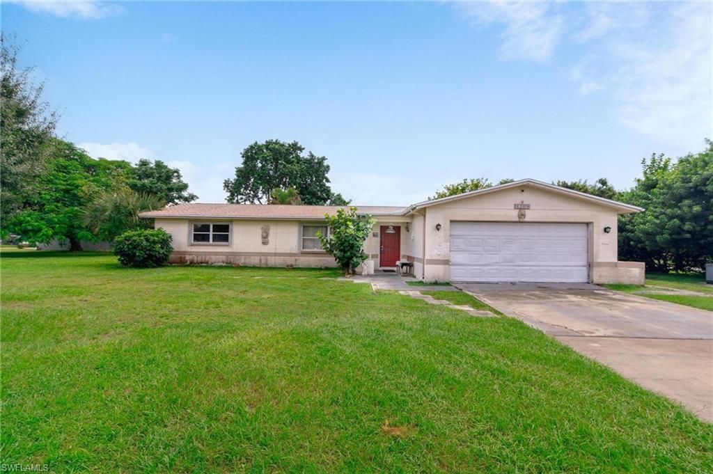 1208 Barnsdale St, Lehigh Acres, FL 33936 Photo