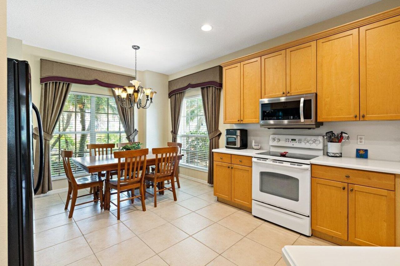 9686 SW Glenbrook Drive, Port Saint Lucie, FL 34987 Photo