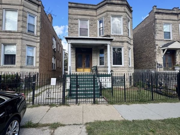 5246 W Congress Parkway, Chicago, IL 60644