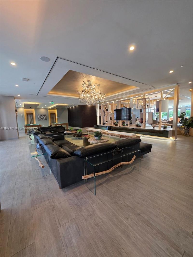 488 NE 18th St, Unit 301, Miami, FL 33132 Photo