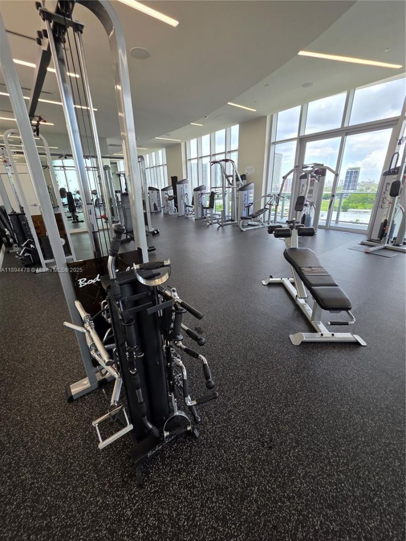 488 NE 18th St, Unit 301, Miami, FL 33132 Photo