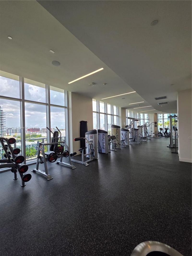 488 NE 18th St, Unit 301, Miami, FL 33132 Photo