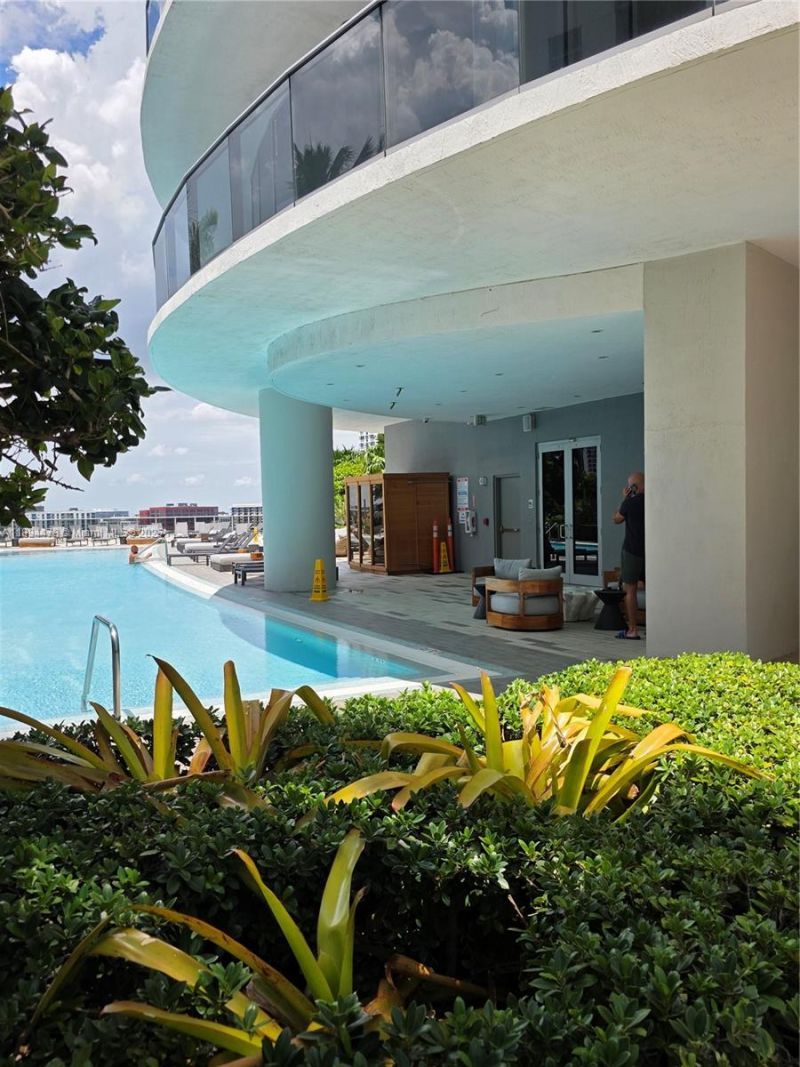 488 NE 18th St, Unit 301, Miami, FL 33132 Photo