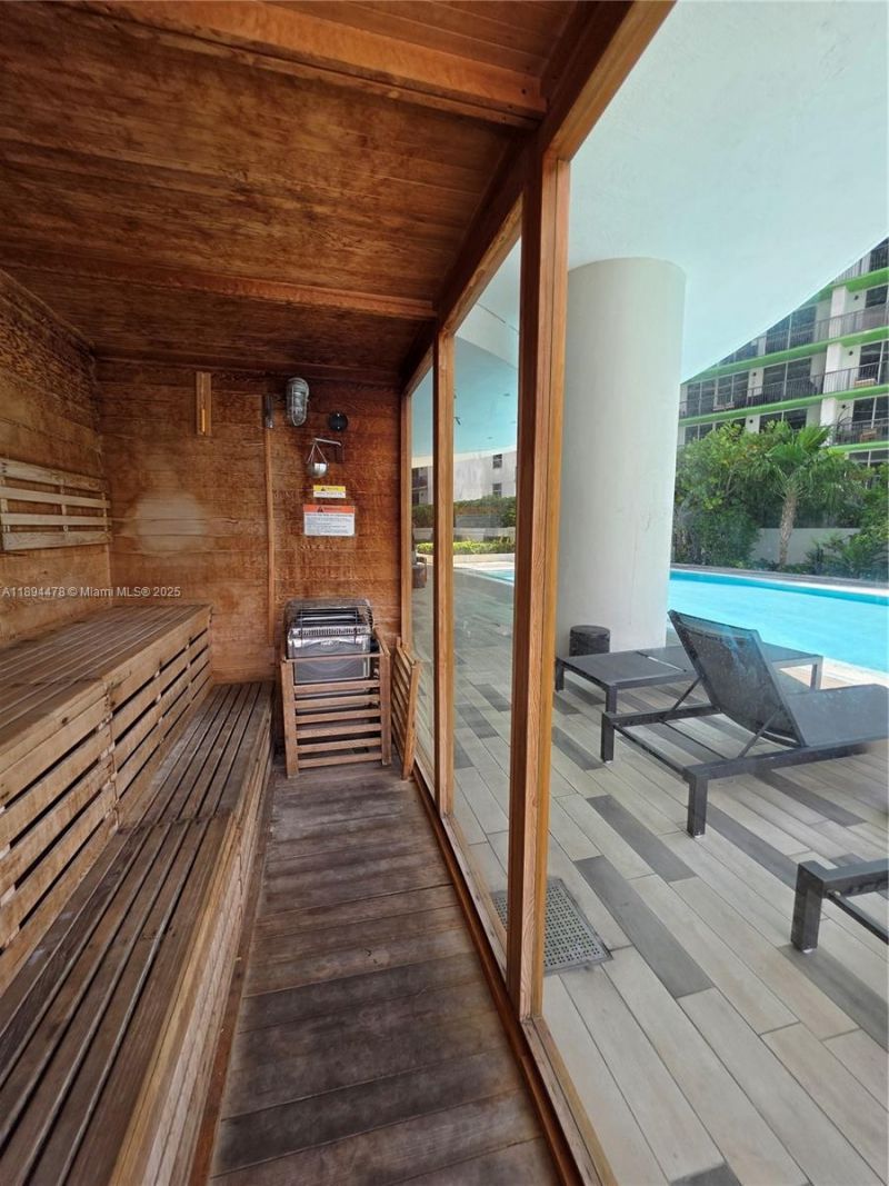 488 NE 18th St, Unit 301, Miami, FL 33132 Photo