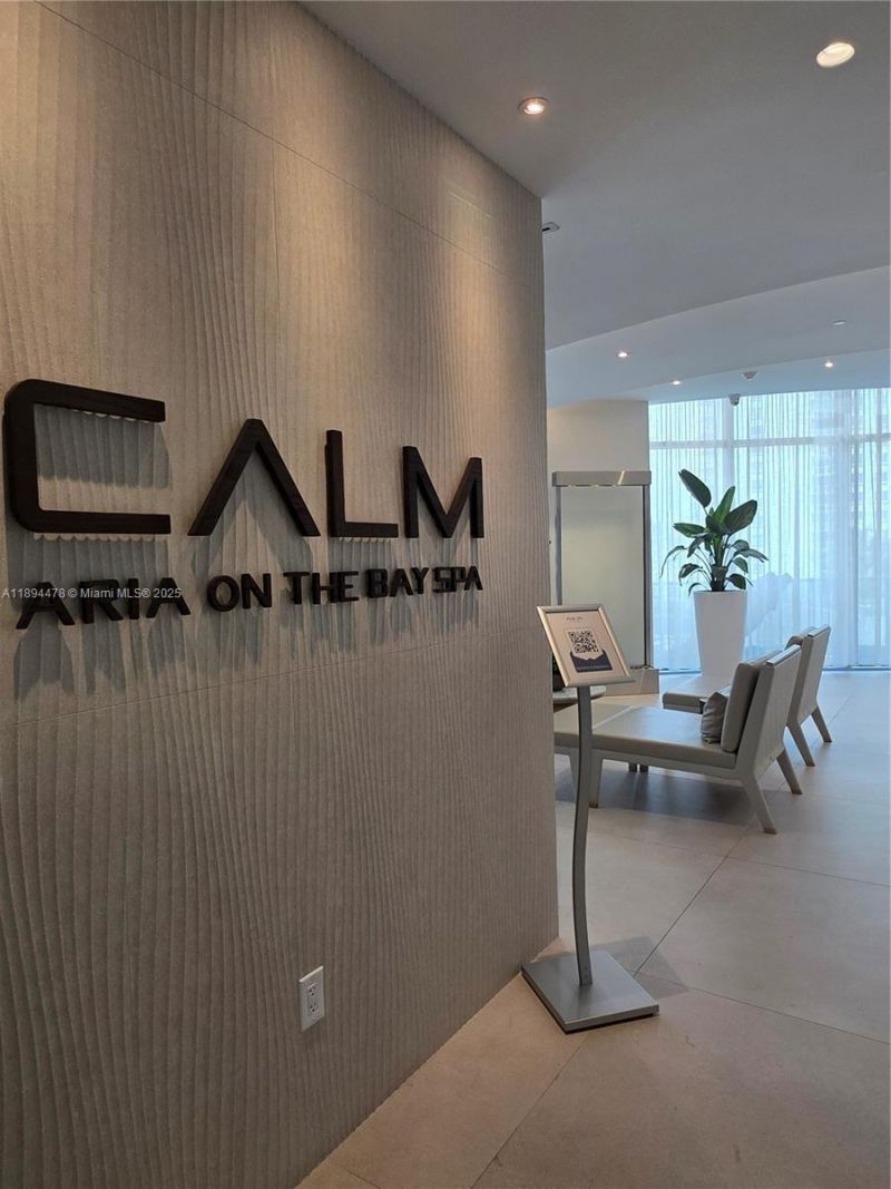 488 NE 18th St, Unit 301, Miami, FL 33132 Photo