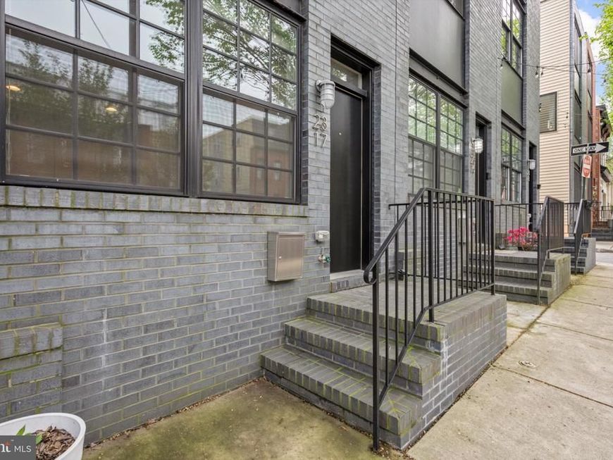 2317 E Fairmount Avenue, Baltimore, MD 21224 Main Photo