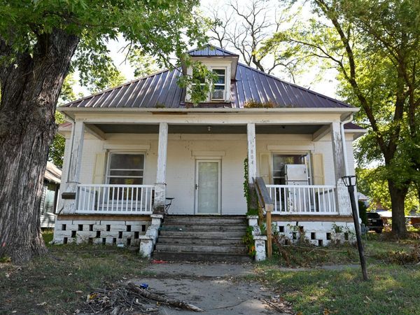 804 N Main Street , Nevada, MO 64772