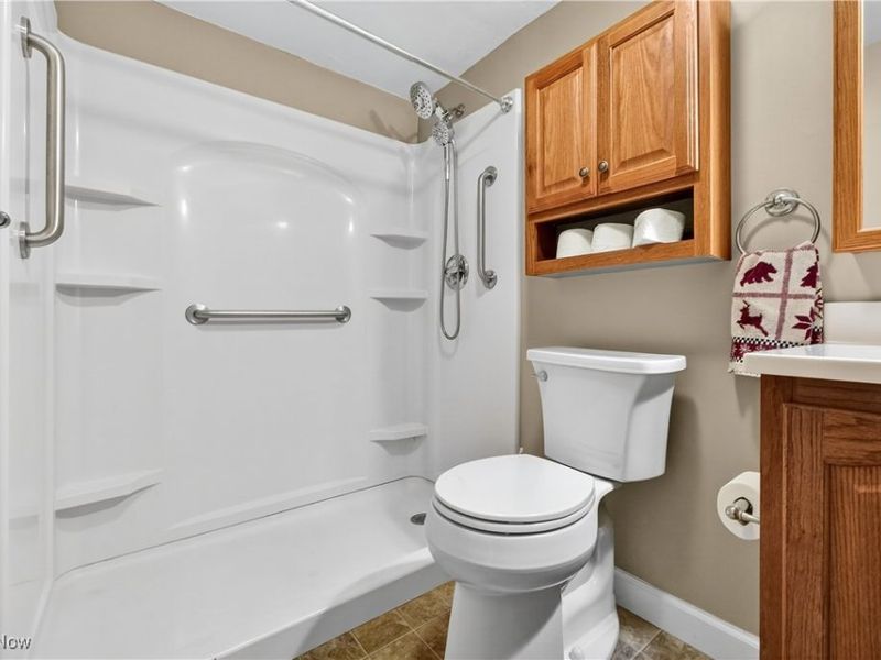 6280 Greenwood Parkway, Unit 202, Sagamore Hills, OH 44067 Photo 24