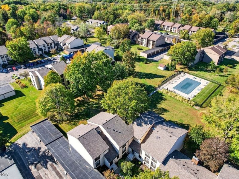 6280 Greenwood Parkway, Unit 202, Sagamore Hills, OH 44067 Photo 6