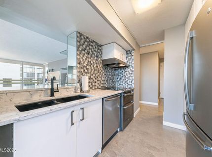 100 N Arlington Avenue, Unit 7 K, Reno, NV 89501 Photo