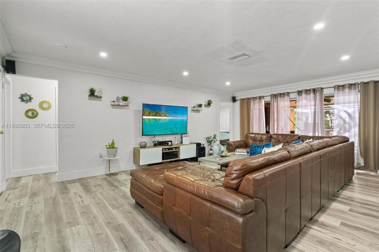 9200 NW 21st Mnr, Sunrise, FL 33322 Photo