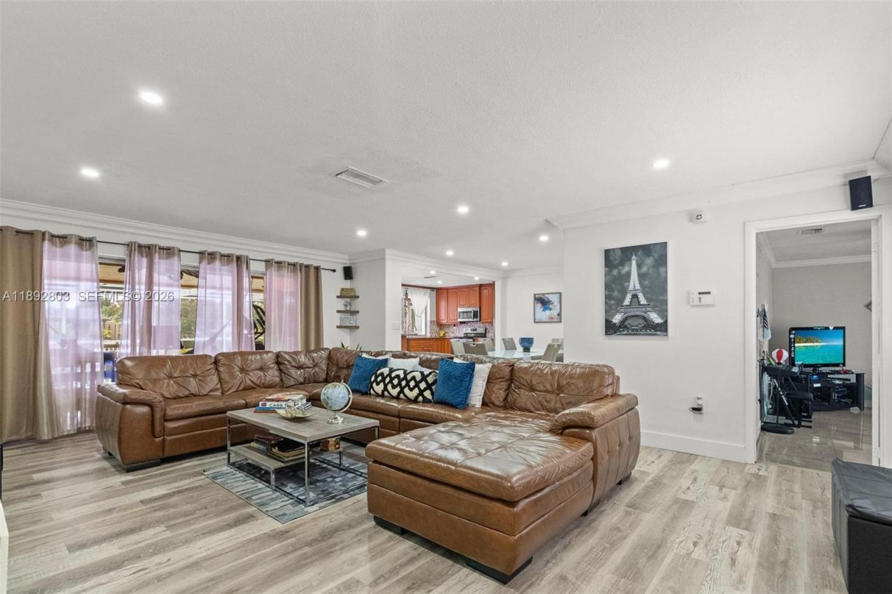 9200 NW 21st Mnr, Sunrise, FL 33322 Photo