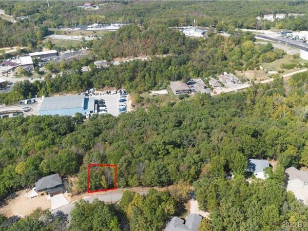Oak Ridge Road, Lake Ozark, MO 65049