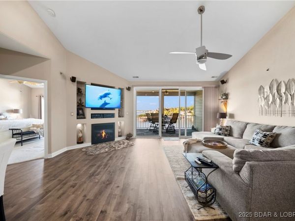 4499 Ski Drive, Unit 242, Osage Beach, MO 65065