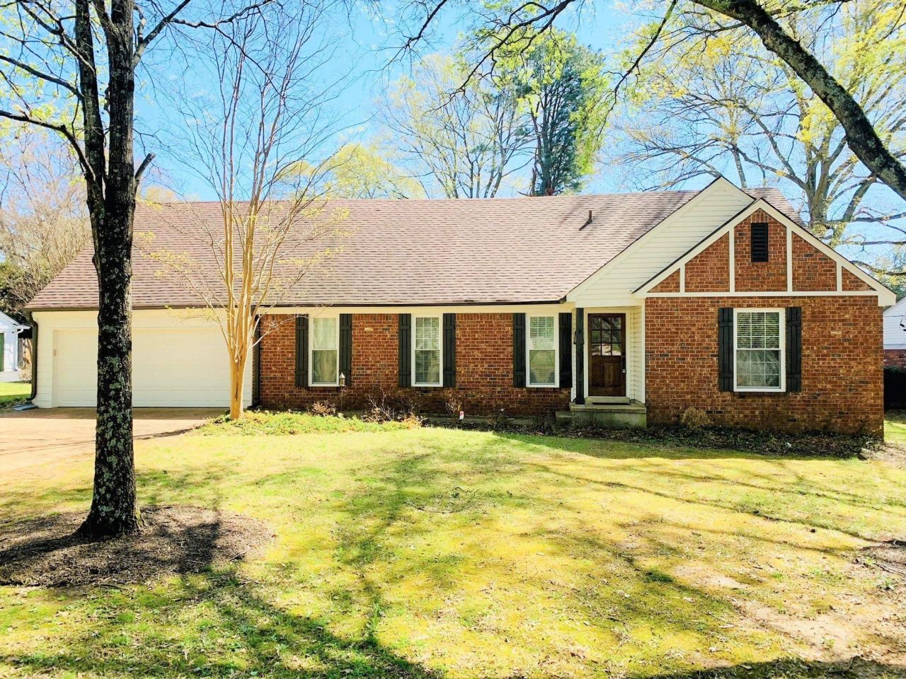 7207 Poplar Pike Rd, Germantown, TN 38138 Main Photo