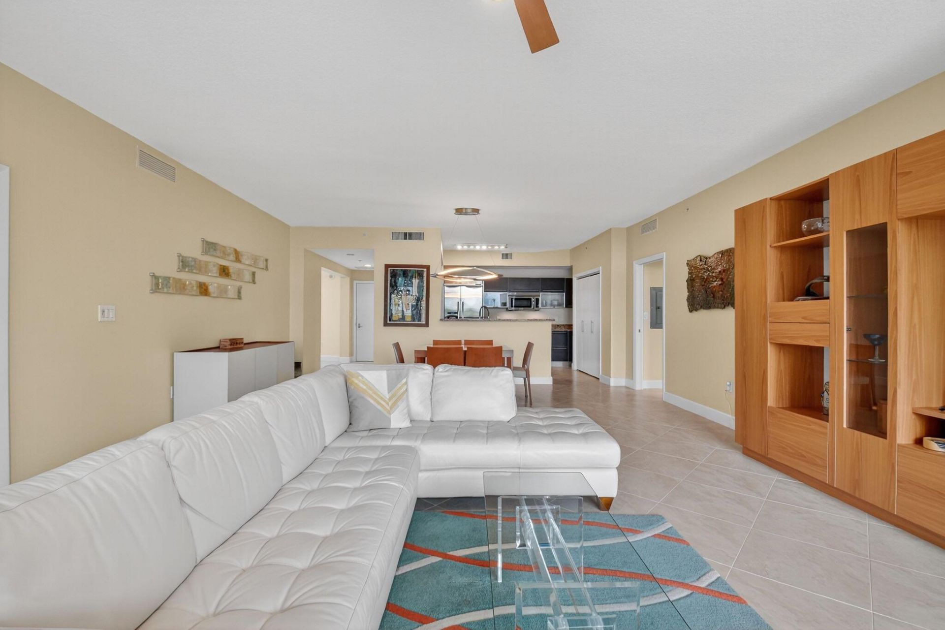 550 Okeechobee Boulevard, Unit 423, West Palm Beach, FL 33401 Photo