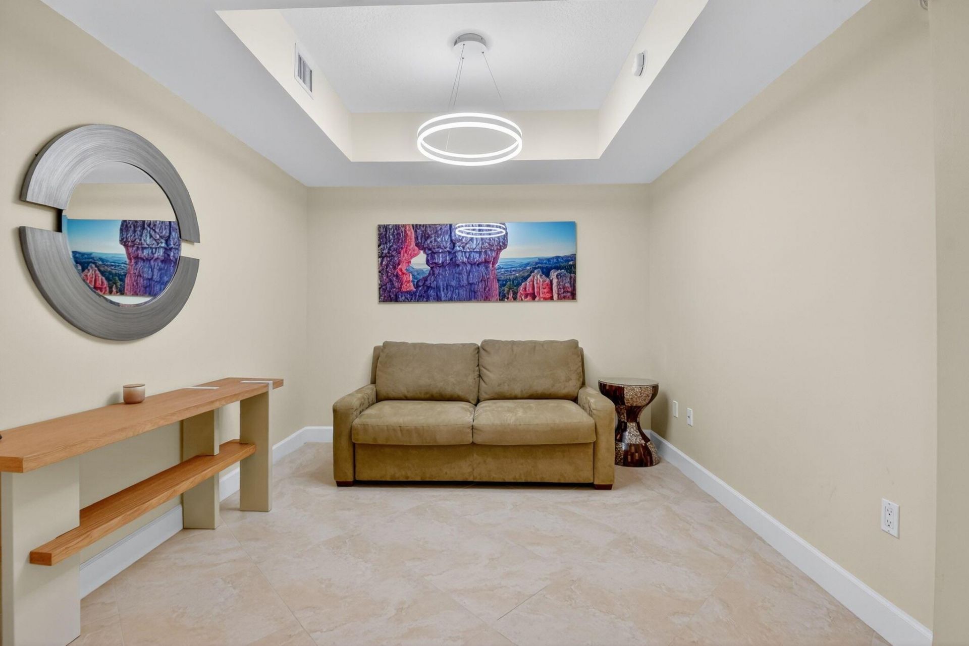 550 Okeechobee Boulevard, Unit 423, West Palm Beach, FL 33401 Photo