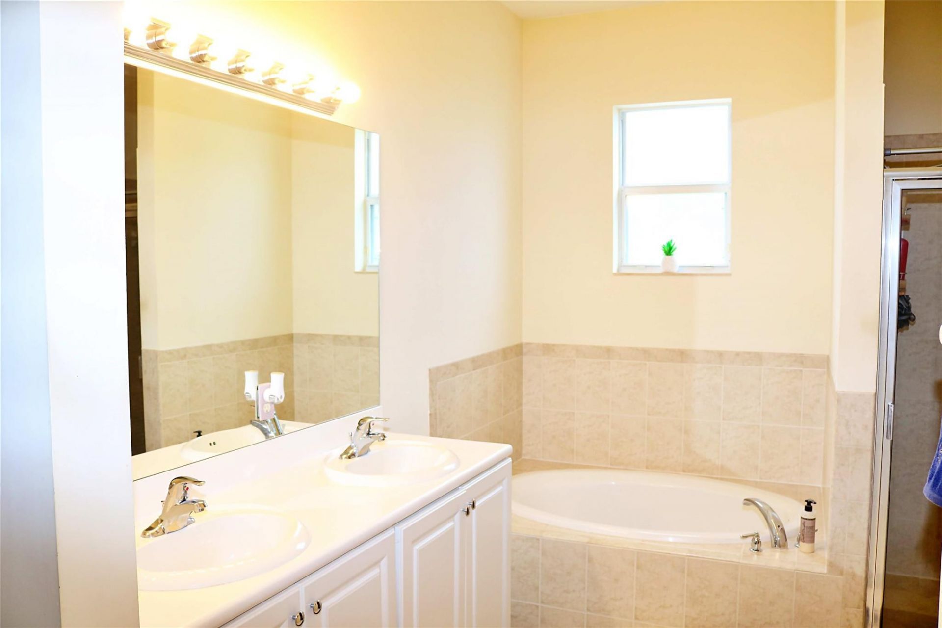 2872 NE 1st Drive, Homestead, FL 33033 Photo