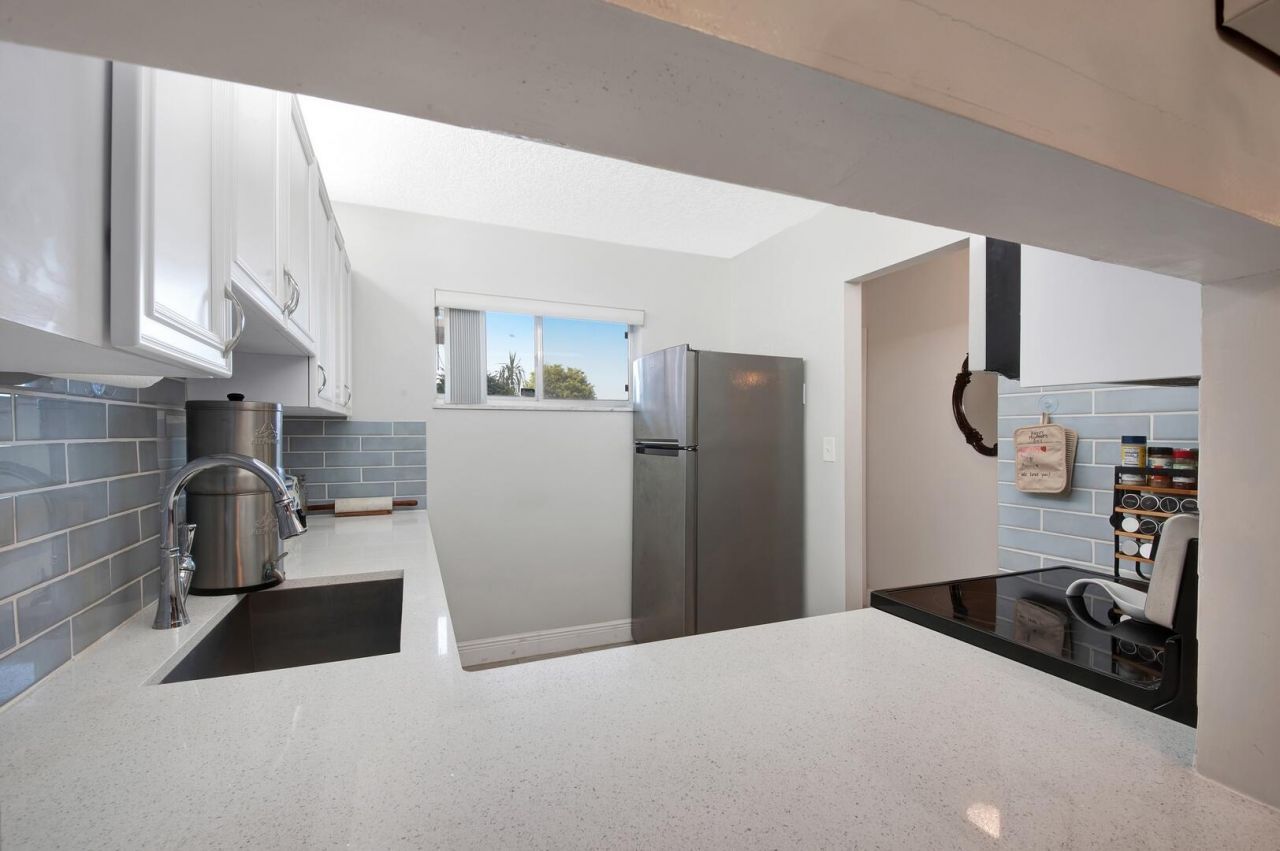 2812 S Garden Drive, Unit 109, Lake Worth, FL 33461 Photo