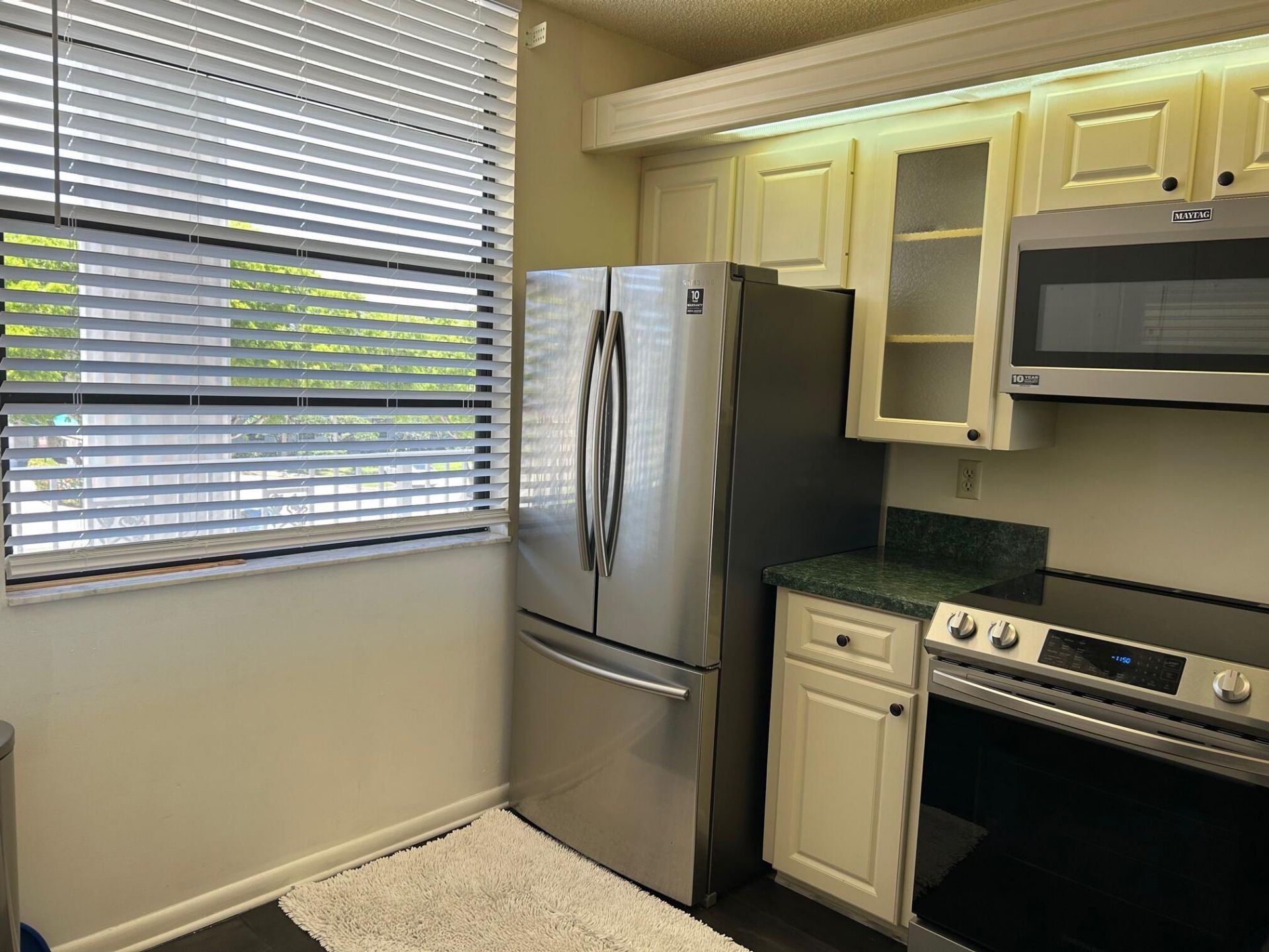 3635 Whitehall Drive, Unit 304, West Palm Beach, FL 33401 Photo