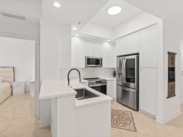 701 S Olive Avenue, Unit 1014, West Palm Beach, FL 33401