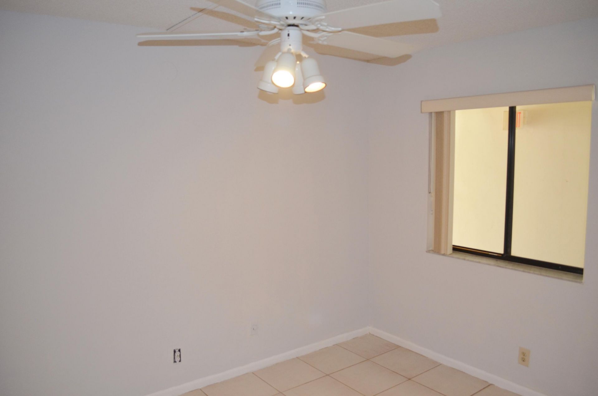 5220 Las Verdes Circle, Unit 211, Delray Beach, FL 33484 Photo