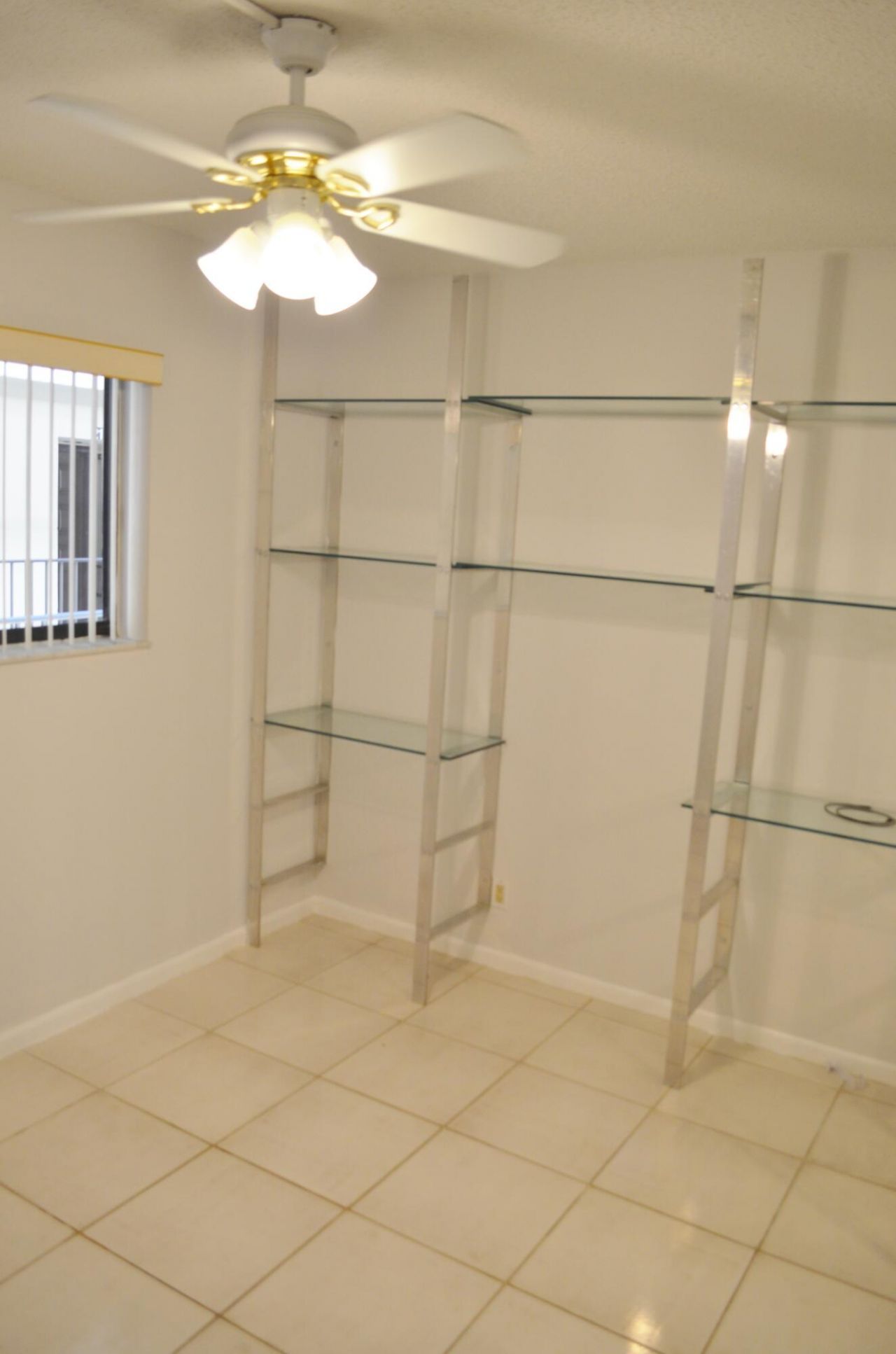 5220 Las Verdes Circle, Unit 211, Delray Beach, FL 33484 Photo