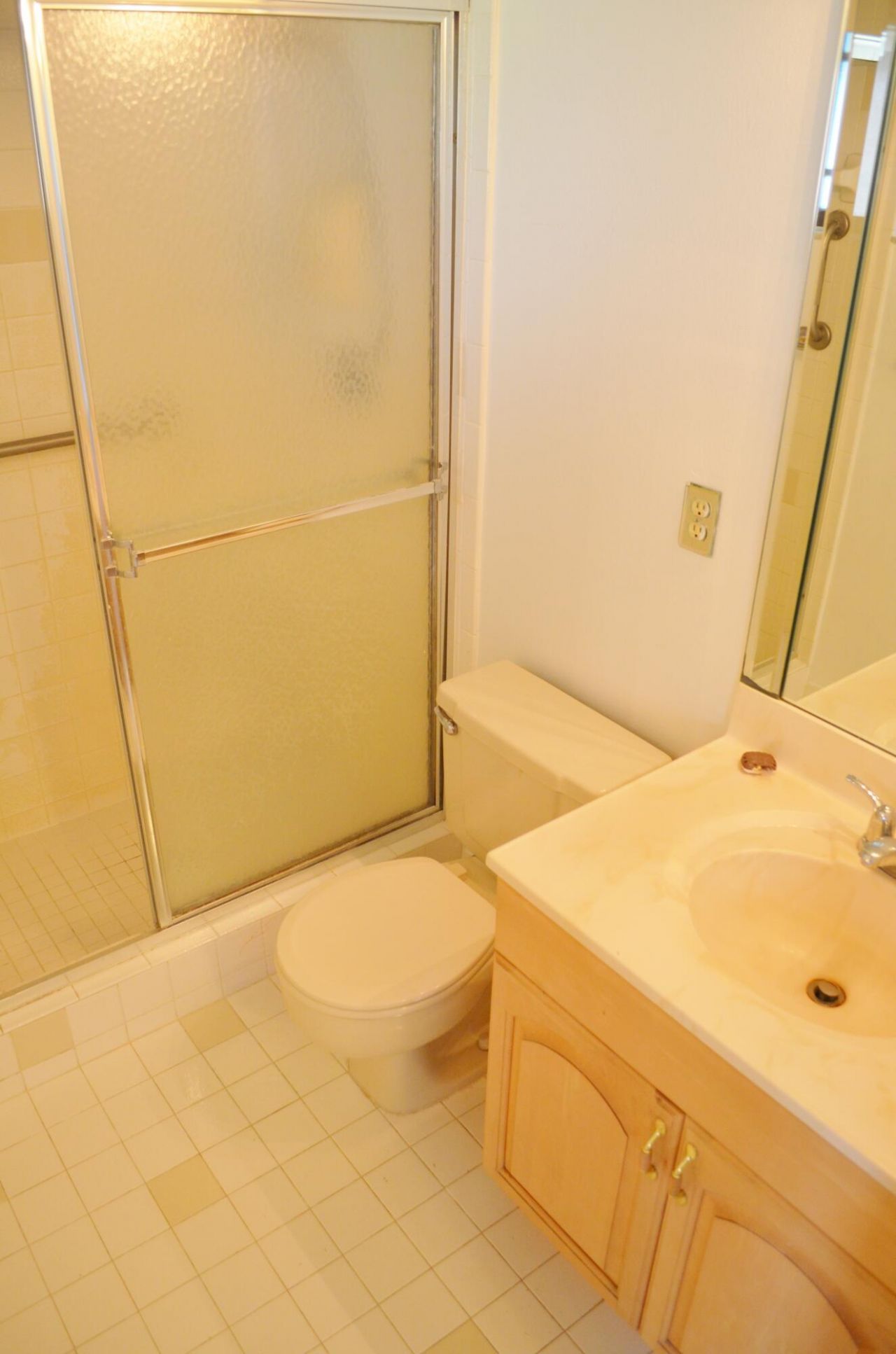 5220 Las Verdes Circle, Unit 211, Delray Beach, FL 33484 Photo