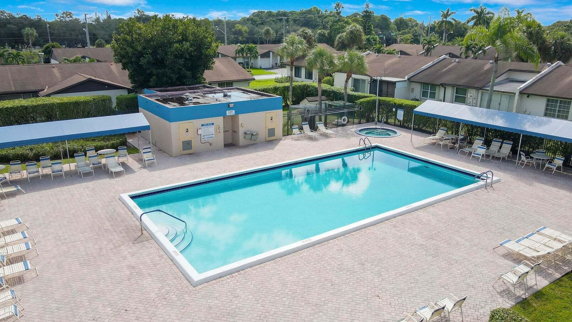 5220 Las Verdes Circle, Unit 211, Delray Beach, FL 33484 Photo