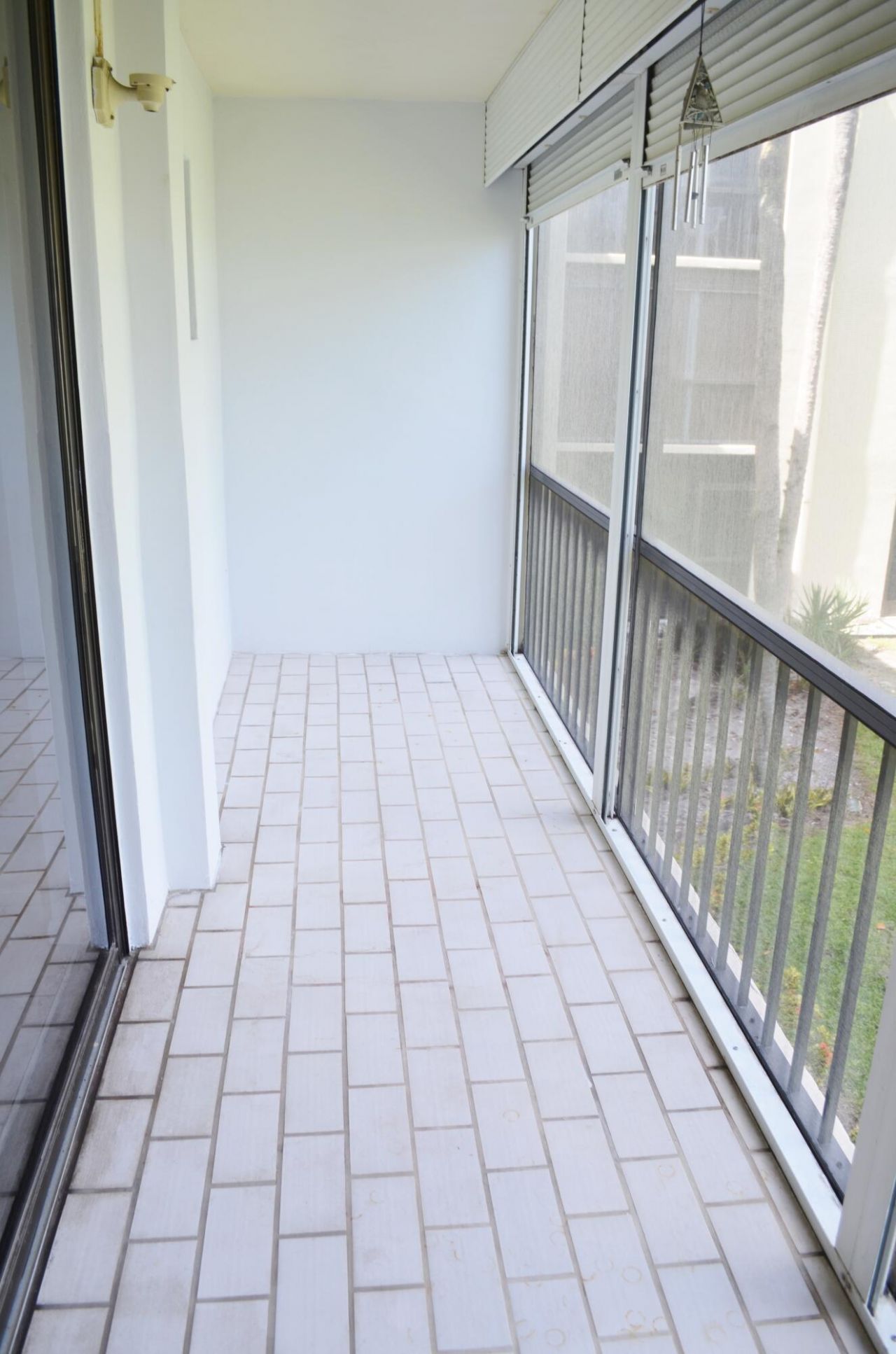 5220 Las Verdes Circle, Unit 211, Delray Beach, FL 33484 Photo