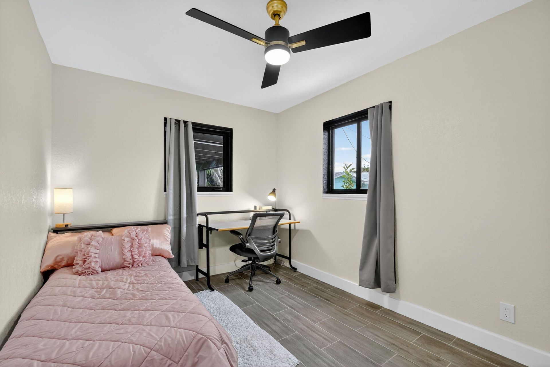 5008 Parker Avenue, West Palm Beach, FL 33405 Photo