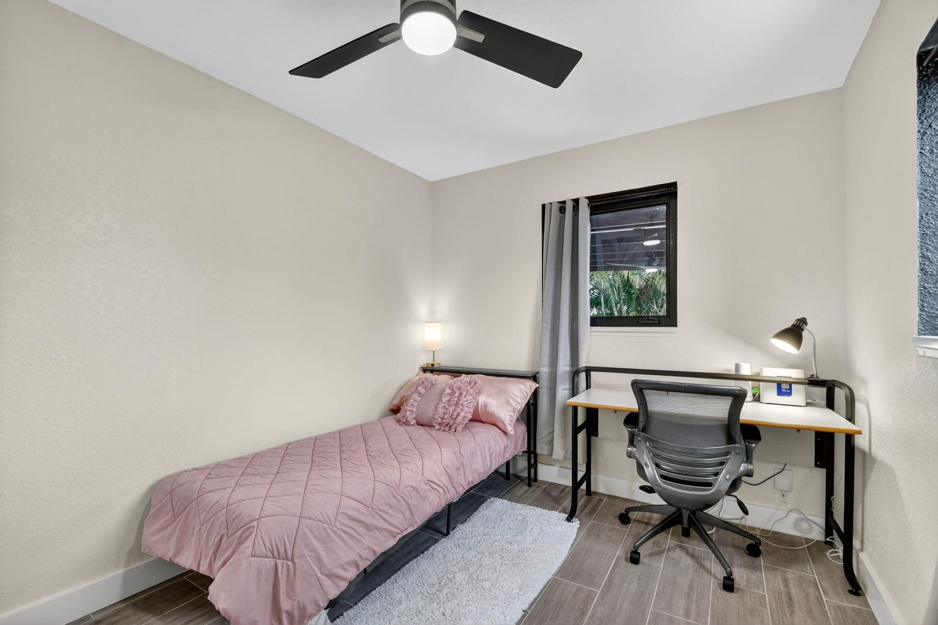 5008 Parker Avenue, West Palm Beach, FL 33405 Photo