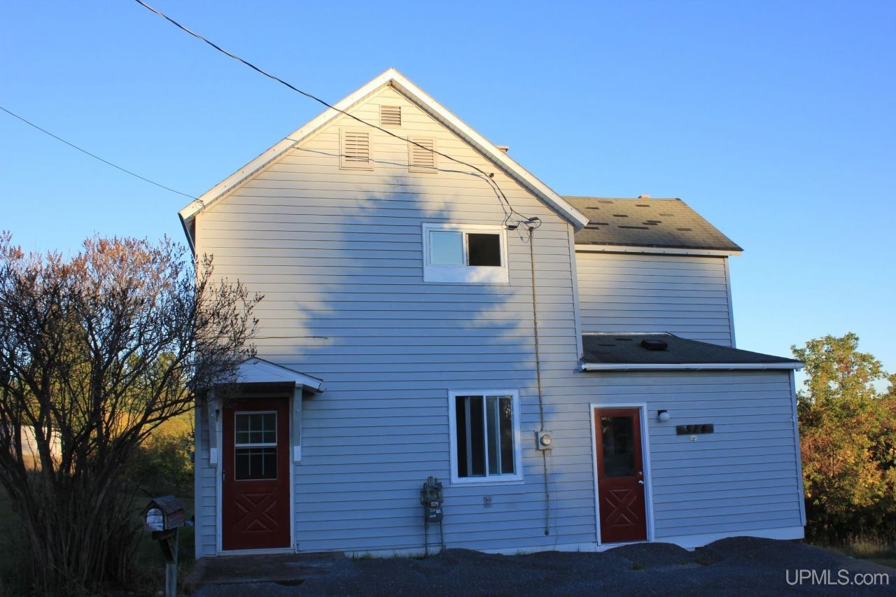 514 Hacey Street, Norway, MI 49870 Main Photo