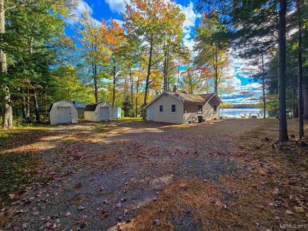 11573 County Road 440 Road, Nahma Twp, MI 49895