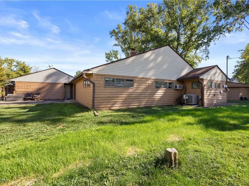 552 Treadway Boulevard, Sheffield Village, OH 44054 Photo 28