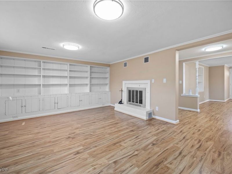 552 Treadway Boulevard, Sheffield Village, OH 44054 Photo 7