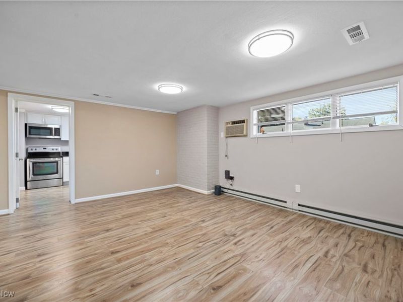 552 Treadway Boulevard, Sheffield Village, OH 44054 Photo 9