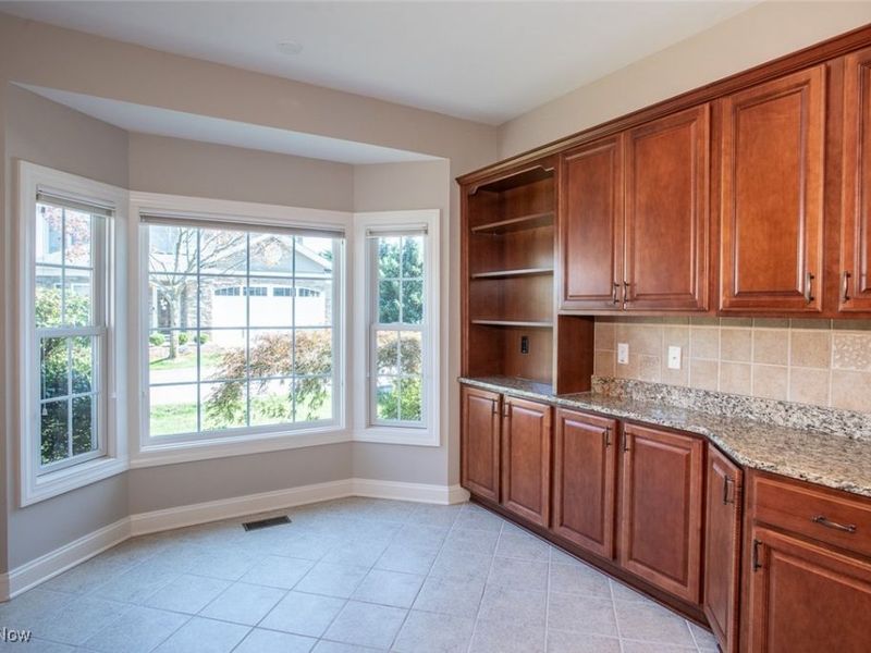 24 Somerset Drive, Rocky River, OH 44116 Photo 11