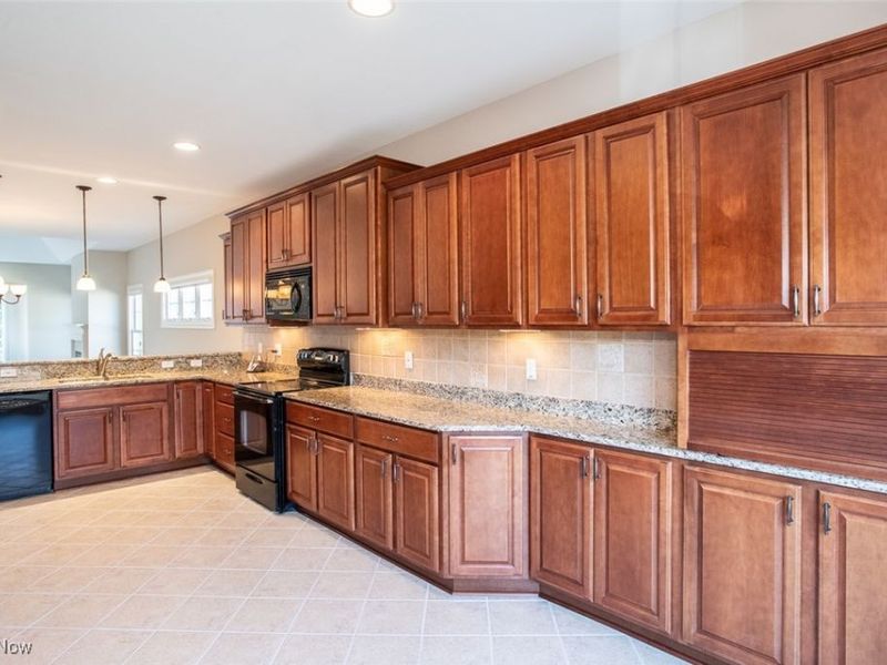 24 Somerset Drive, Rocky River, OH 44116 Photo 7