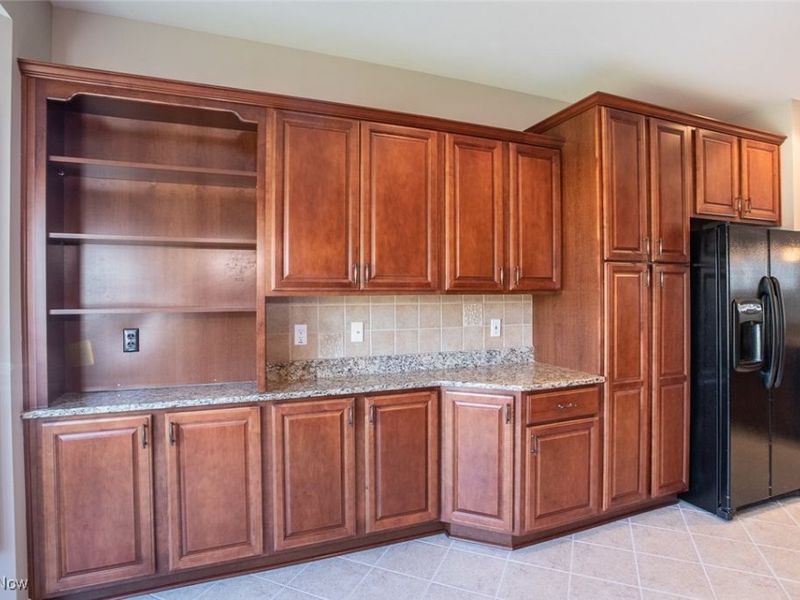 24 Somerset Drive, Rocky River, OH 44116 Photo 8